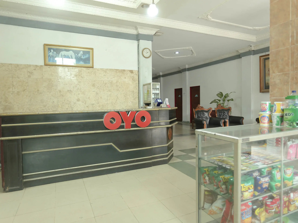 OYO 2057 Hotel Kharisma - фото 13