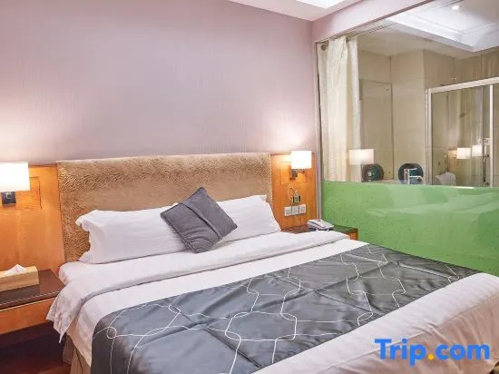 Deluxe Double room (full double bed)