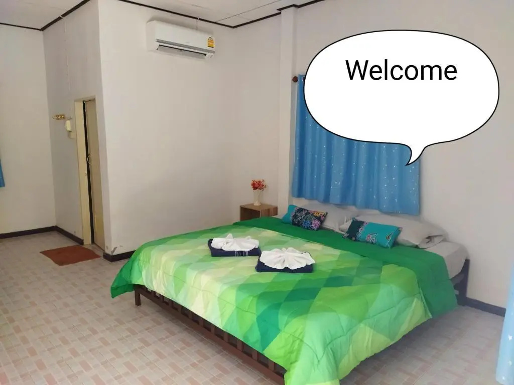 Deluxe Double room (full double bed)