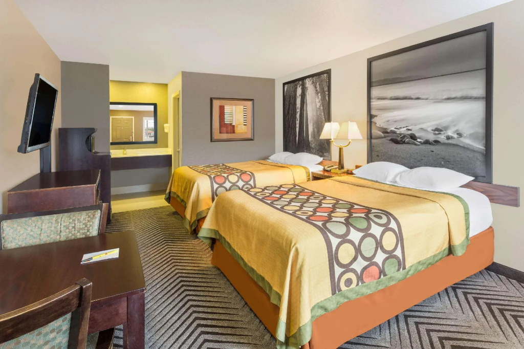 Quadruple room
