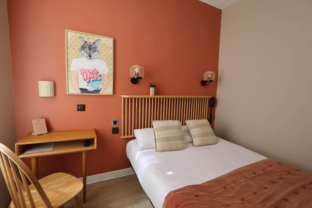 Afficher la photo 7 — Azur