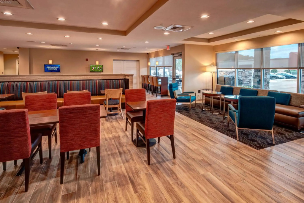 TownePlace Suites by Marriott Hot Springs - фото 25