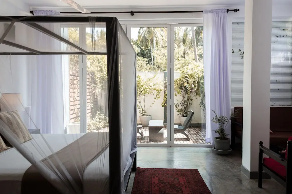 Deluxe Double room with garden view (full double bed)