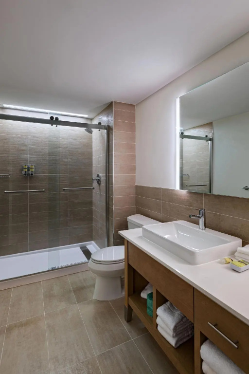 1 Bedroom Double Suite (full double bed)