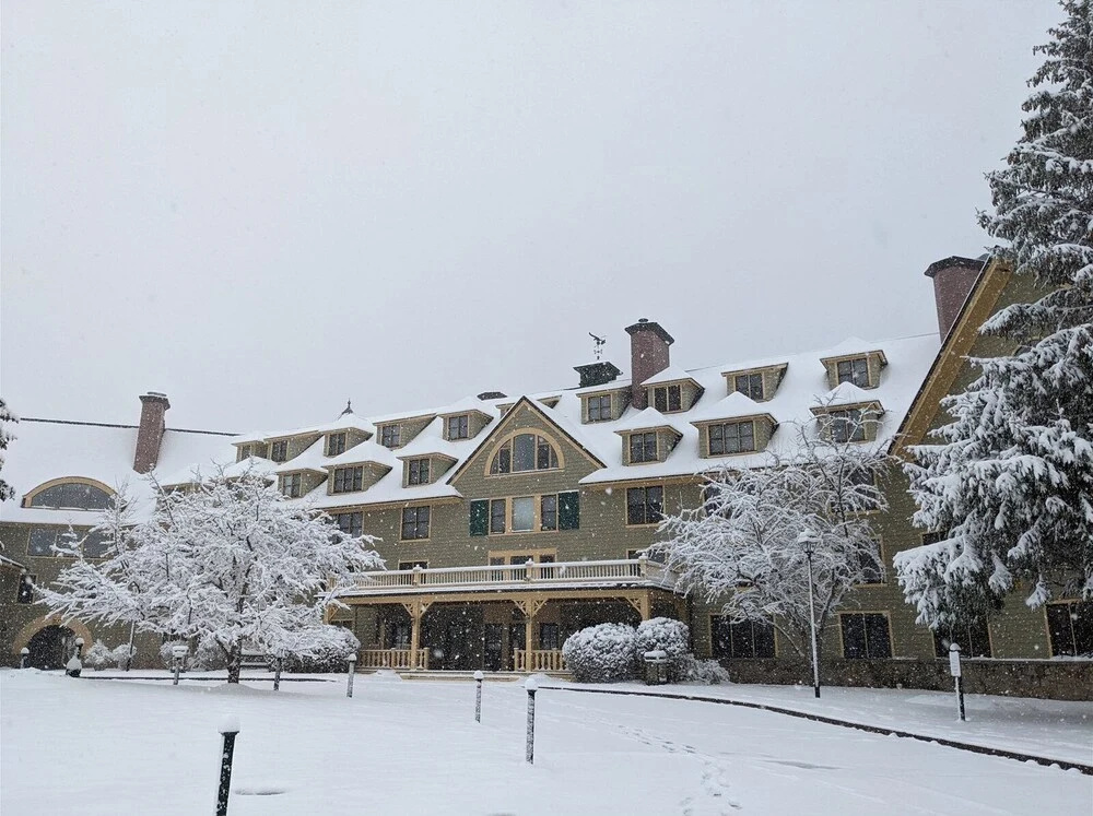 Just Listed! Spacious Two Bedroom Vacation Condo at Golden Eagle Lodge - Ge126v