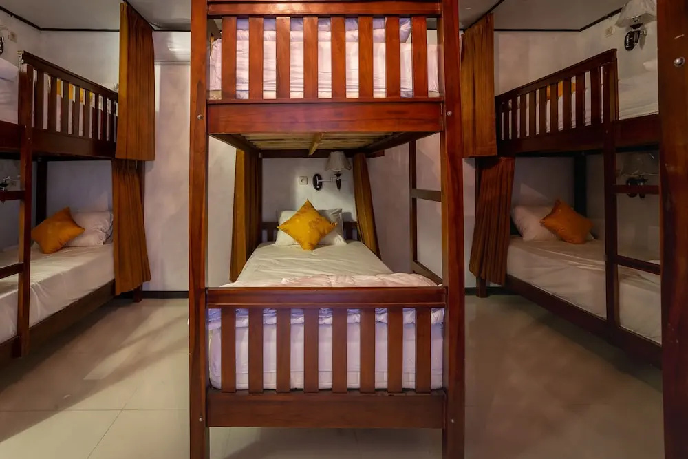 Bed in Dorm (male dorm)