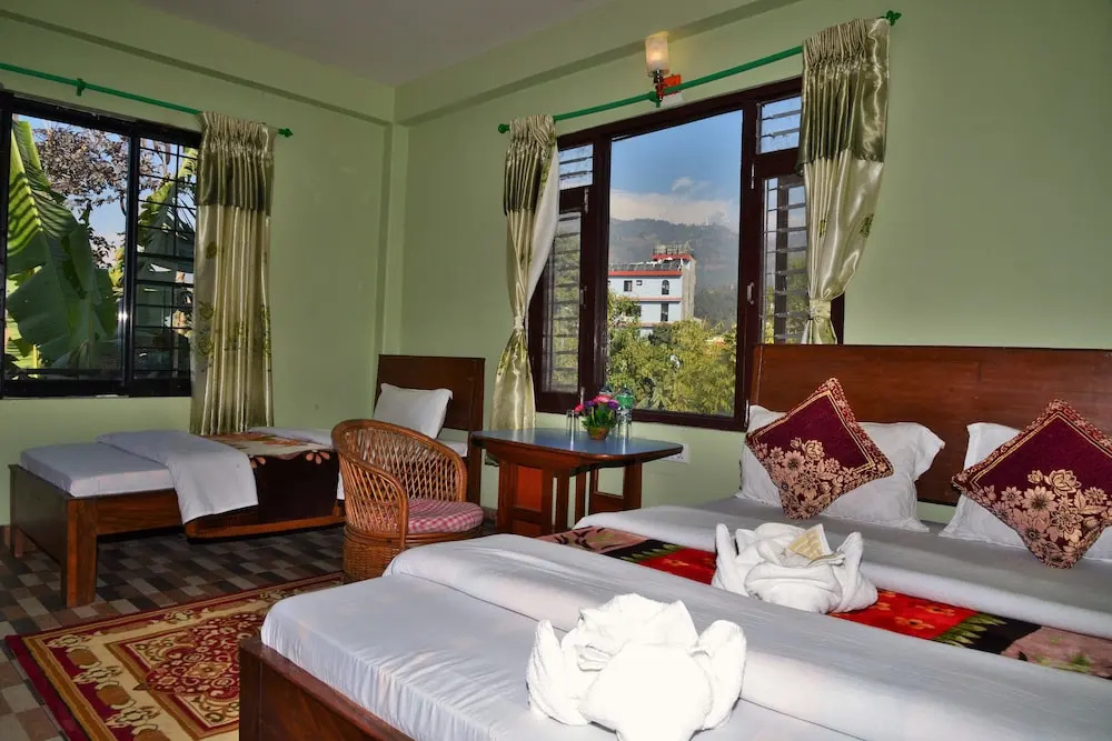Standard Triple room with balcony