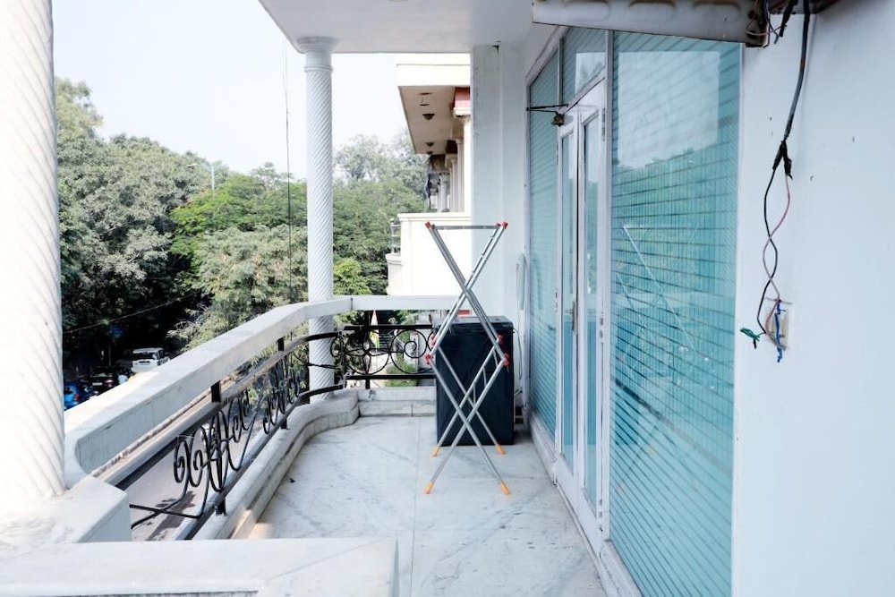 Fortune Home Service Apartment 2Bhk,E28 Saket 2A
