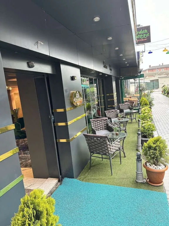 Отель Crowned Plus Hotel — фото 3