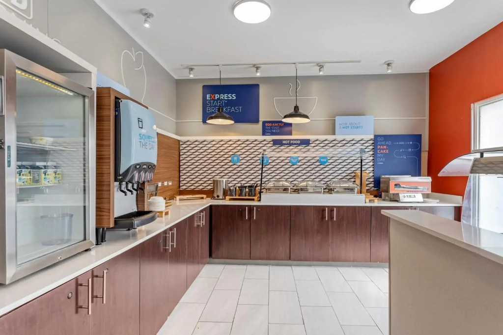 Holiday Inn Express Pittsburgh East - Mall Area by IHG - фото 27