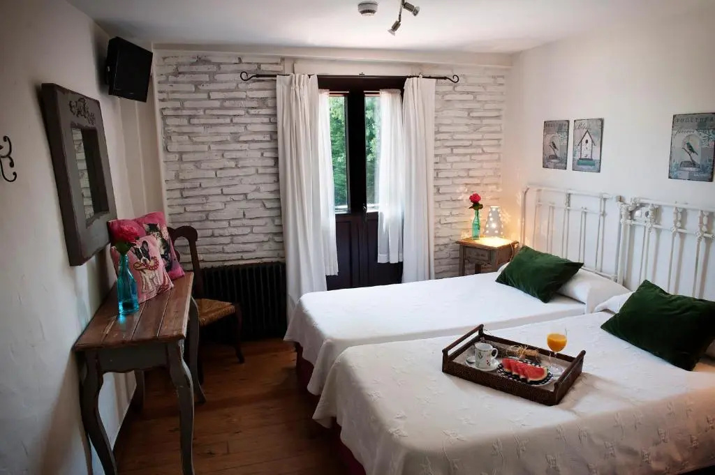 Double room (twin beds)