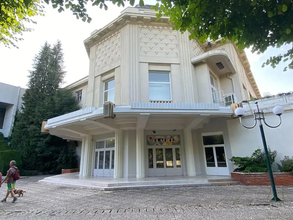 Voir la photo 1 — Charming Appartement With Roof Terrace in Vittel