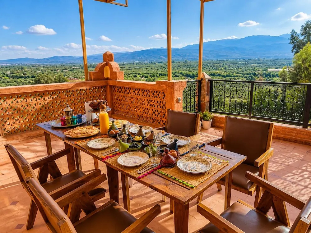 Luxurious Aghmat Villa With Private Pool and Panoramic Mountain Views