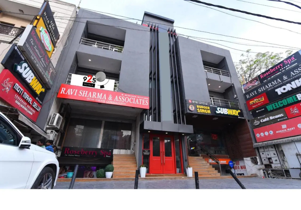 Hotel Rudra Inn "Couple Friendly" at Chhatarpur