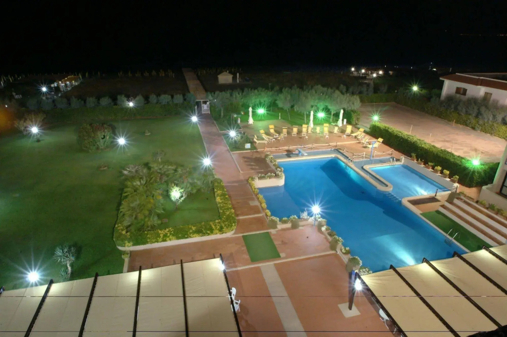 Cumeja Beach Club & Hotel - Général