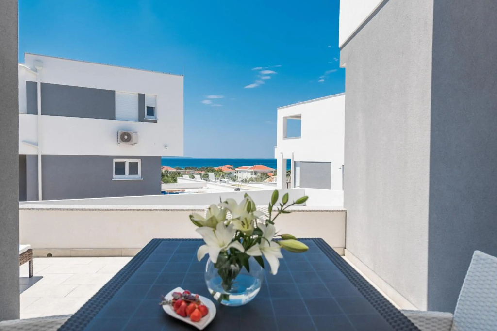 Merima 1 luxury ap with a pool