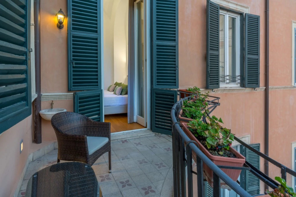 Balcony & Terrace