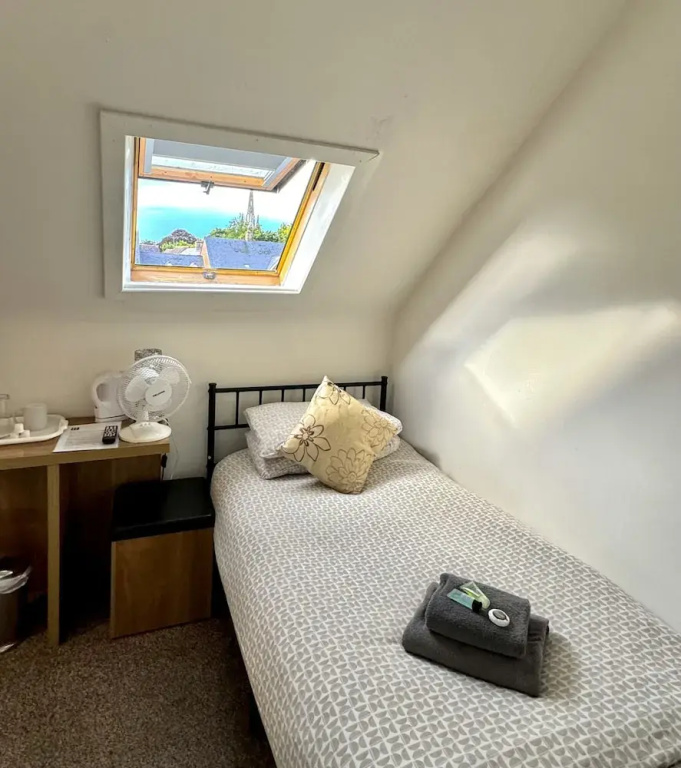 Riverside Hotel Bed and Breakfast - Chambres