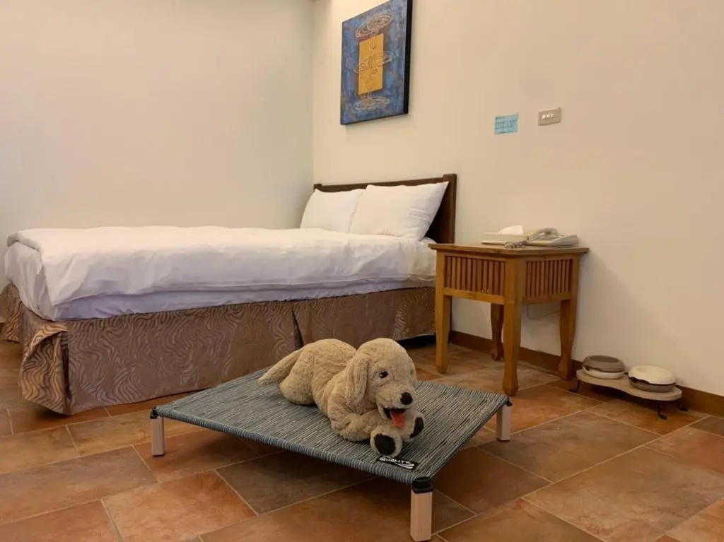 Standard Double room with garden view (full double bed)