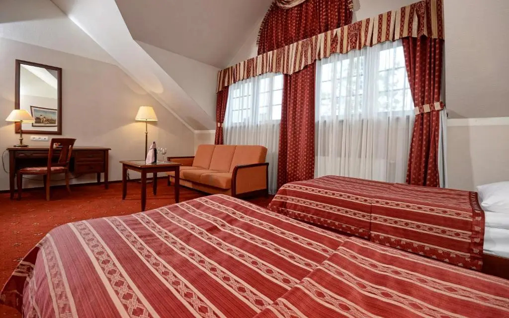 Hotel Zubrówka Bialowieza - Chambres
