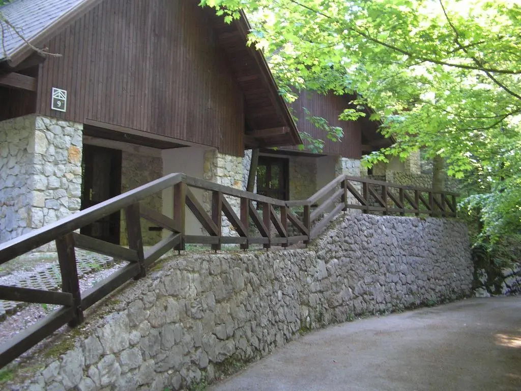 Turisticno Naselje Pivka Jama