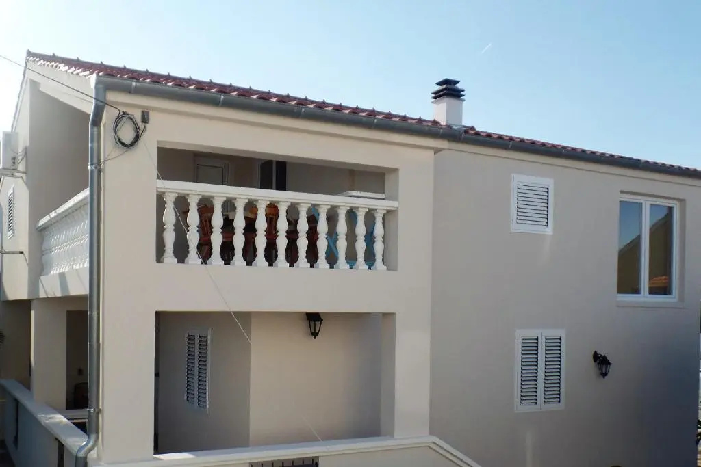 Apartment with sea view