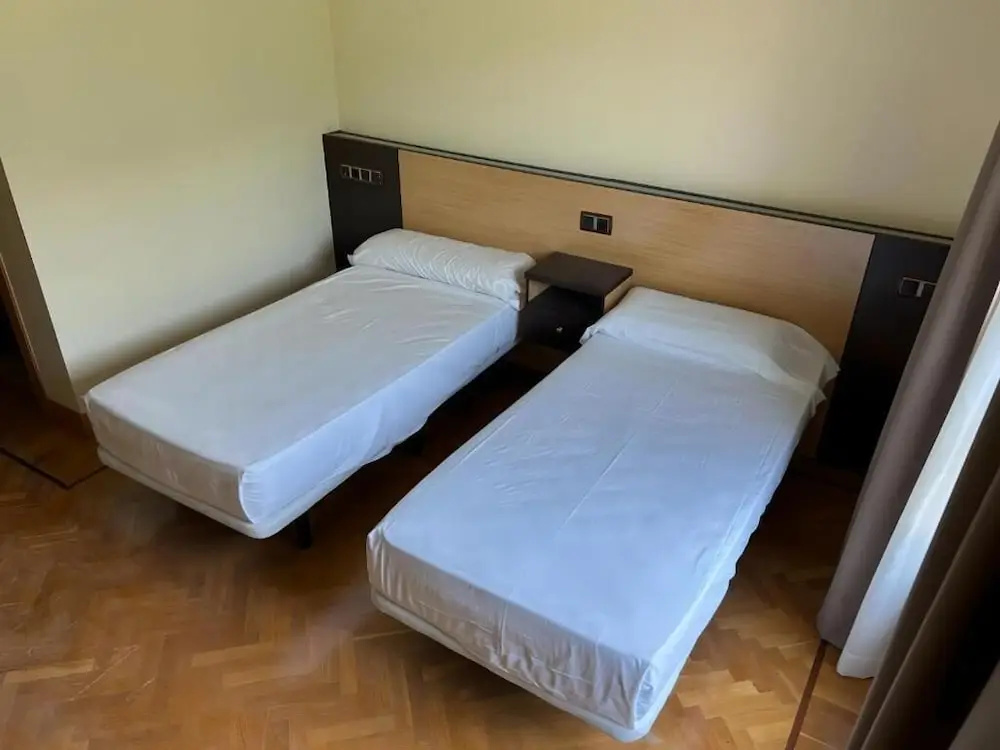 Hotel Eibar — 4