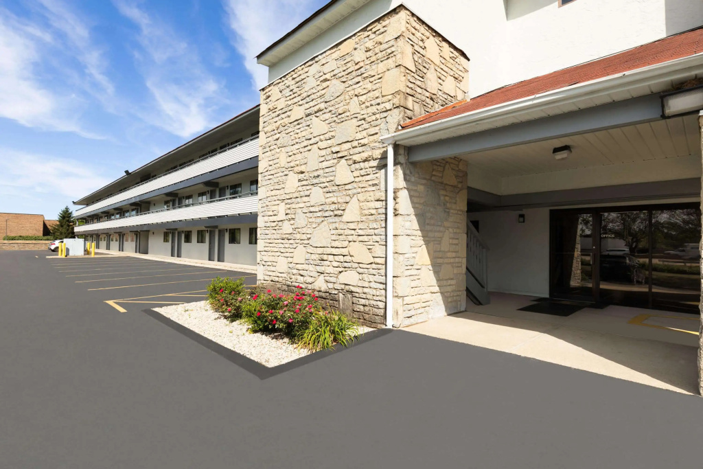Super 8 by Wyndham Fort Mitchell Cincinnati Area