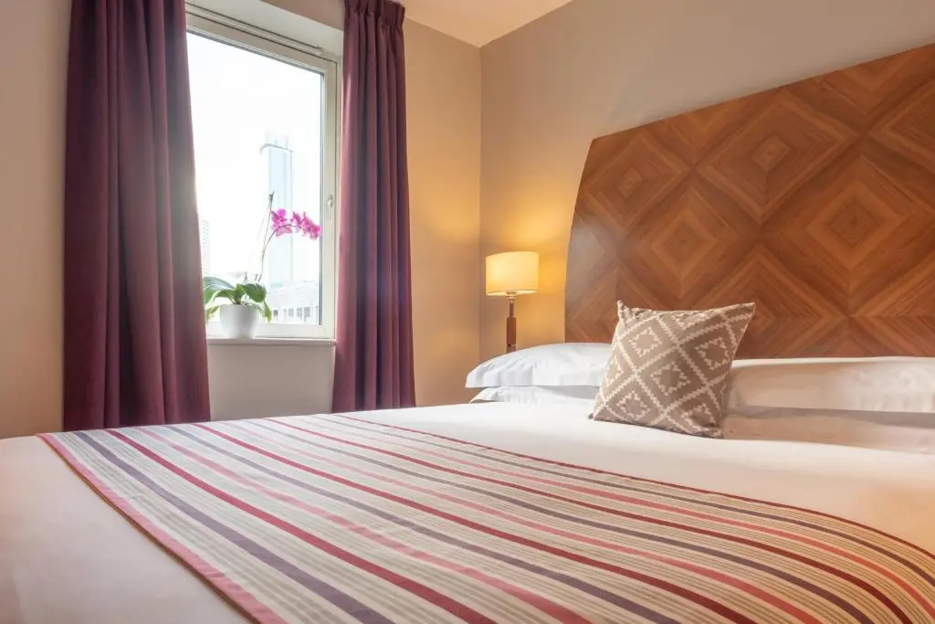 PREMIER SUITES Birmingham - Chambres