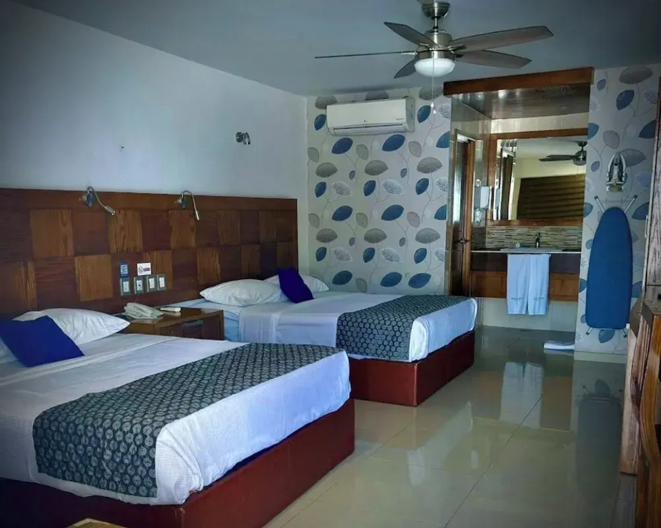 Luxury Quadruple room full double bed