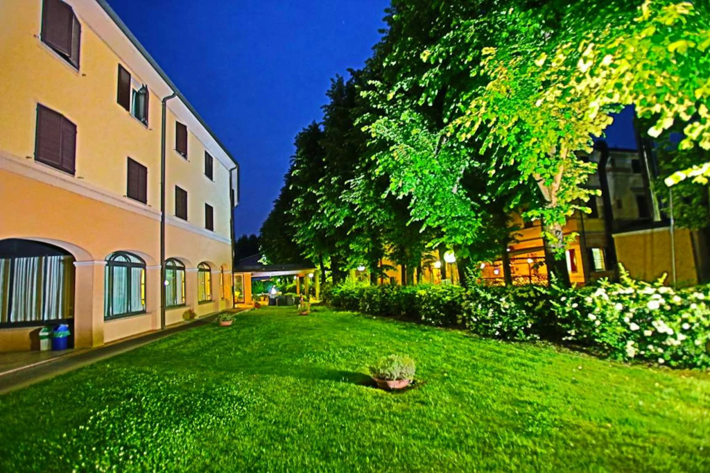 Mini Hotel Le Ville