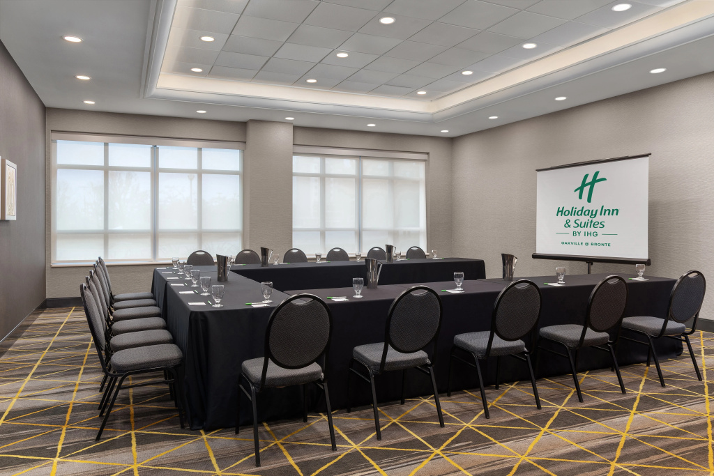 Holiday Inn Hotel & Suites Oakville @ Bronte by IHG - Général