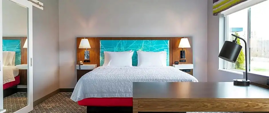 Double Suite (full double bed)