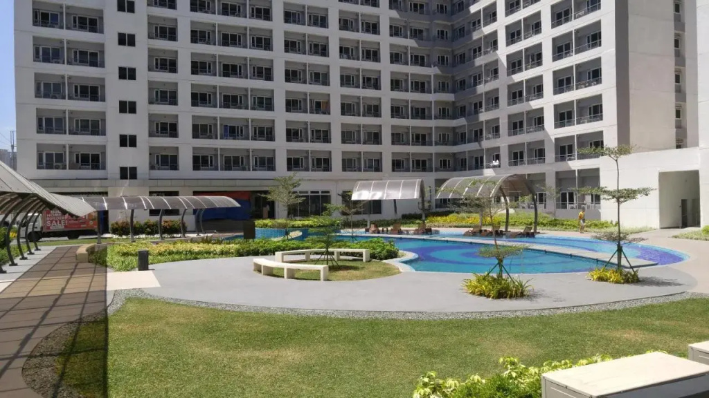 1BR Grace Residences w/ Internet- near BGC/McKinley