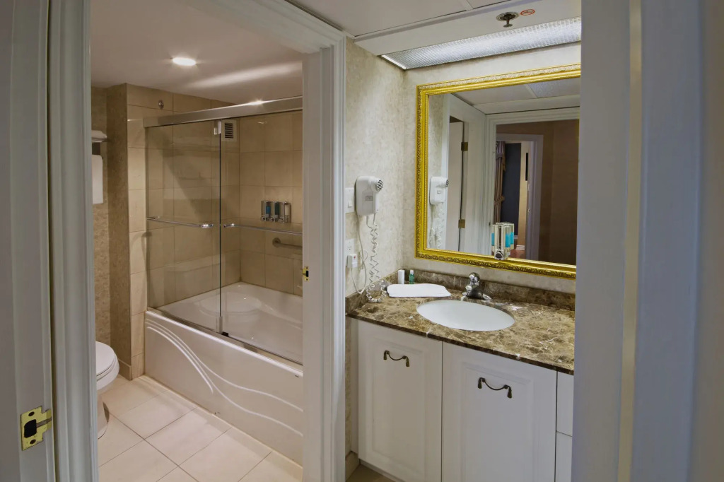 Hôtel Palace Royal Centre-Ville par JARO - фото 42