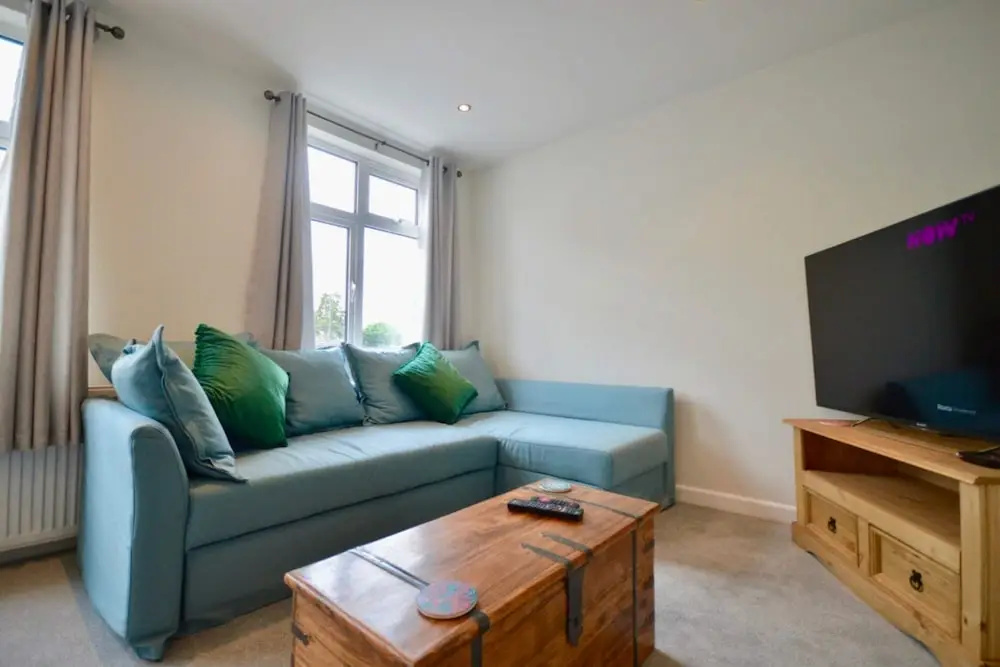 Modern Flat With Parking