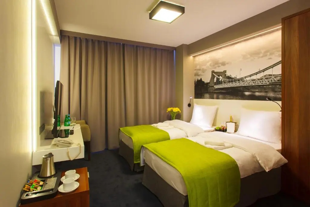 Standard Double room (full double bed)
