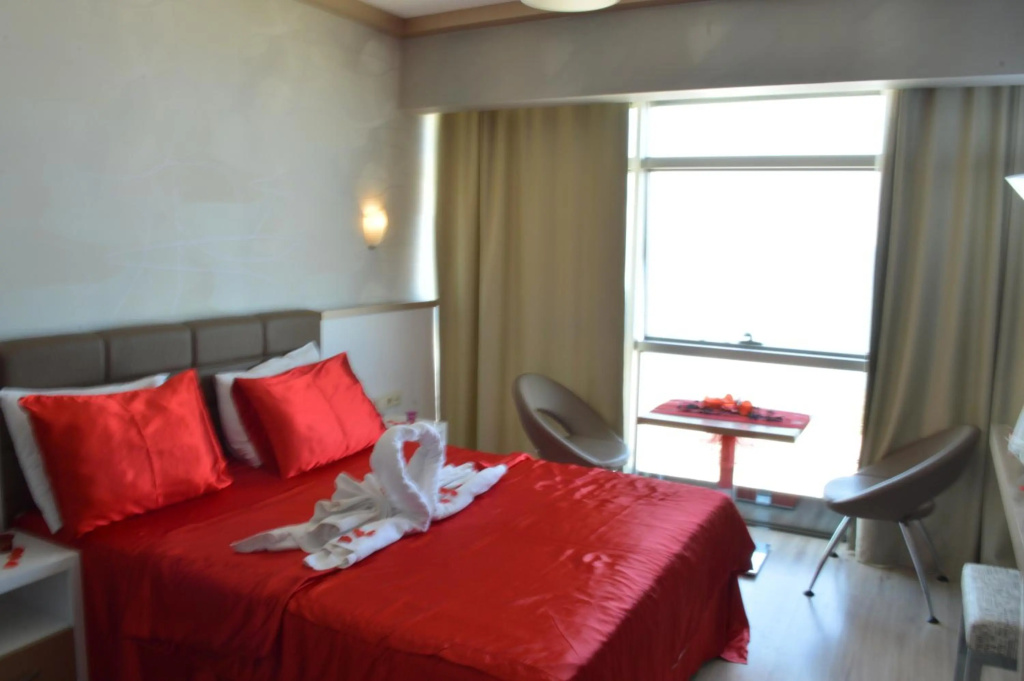 Bal Otel — 2