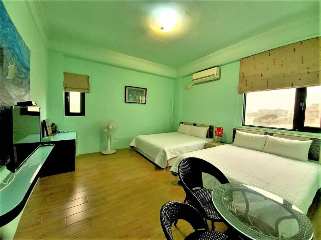 Standard Double room with mountain view (full double bed)