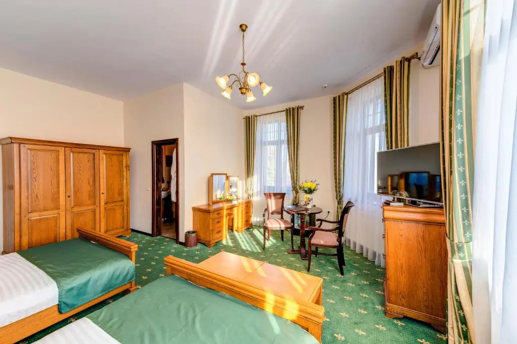 Deluxe Double room (twin beds)