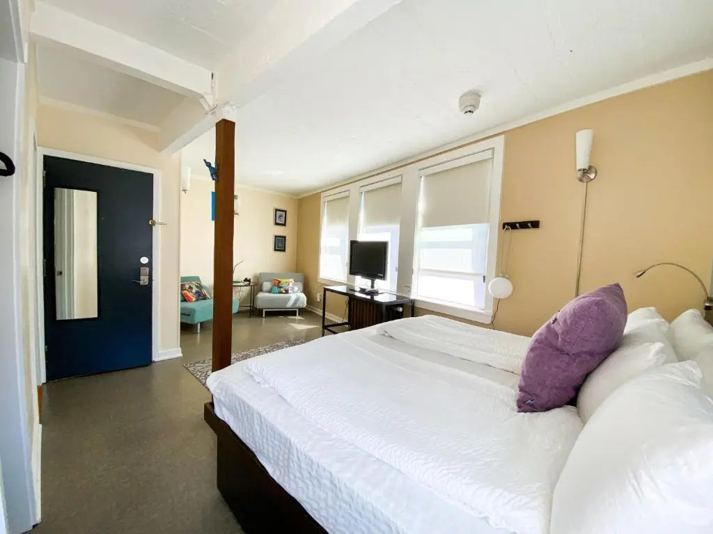 Double Family Suite (full double bed)