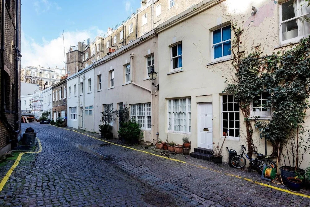 A Kensington Mews