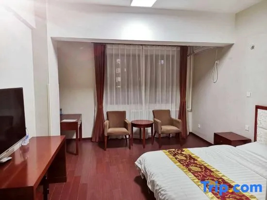 Deluxe Suite
