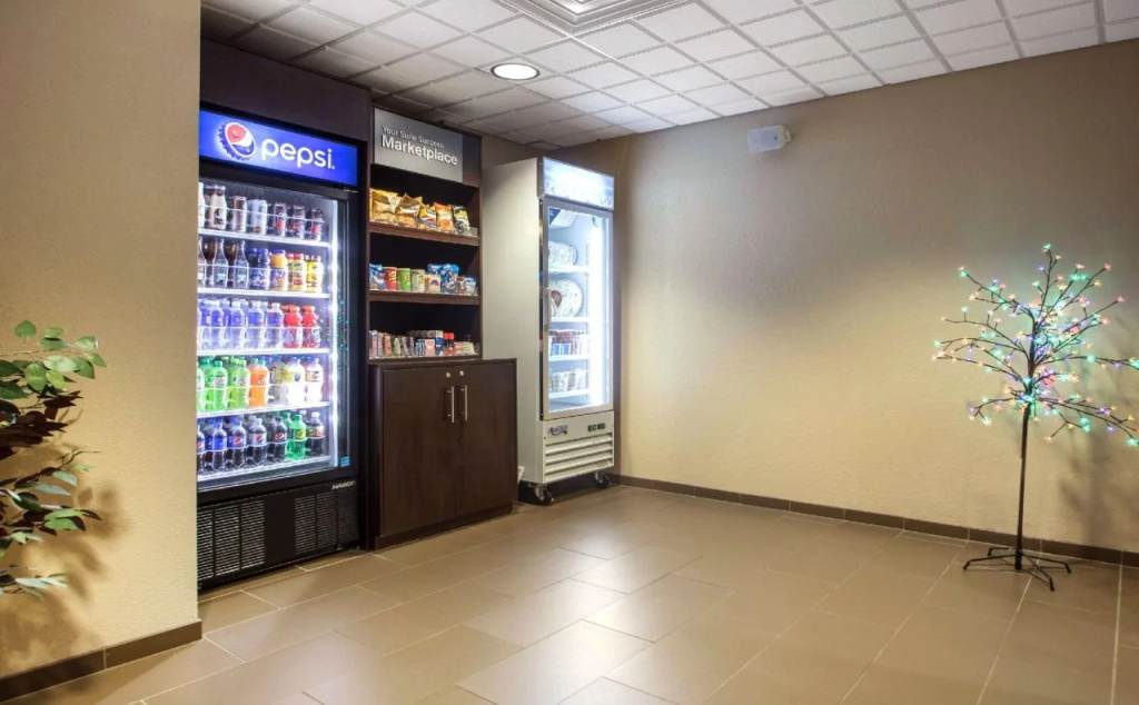 Lobby & Reception