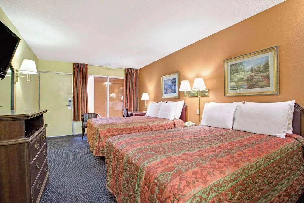 Days Inn Benson