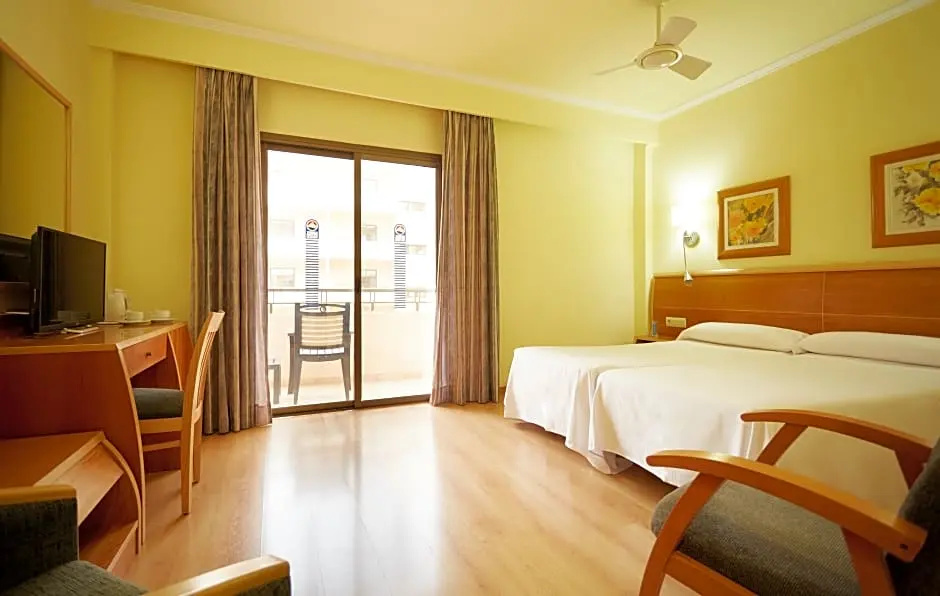 Invisa Hotel La Cala - Chambres