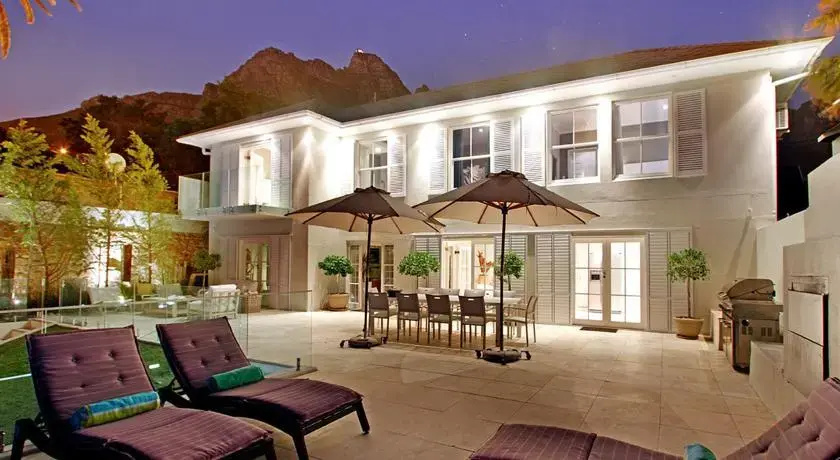 Incredible 6bed W Pool in Camps Bay Villa Galazzio