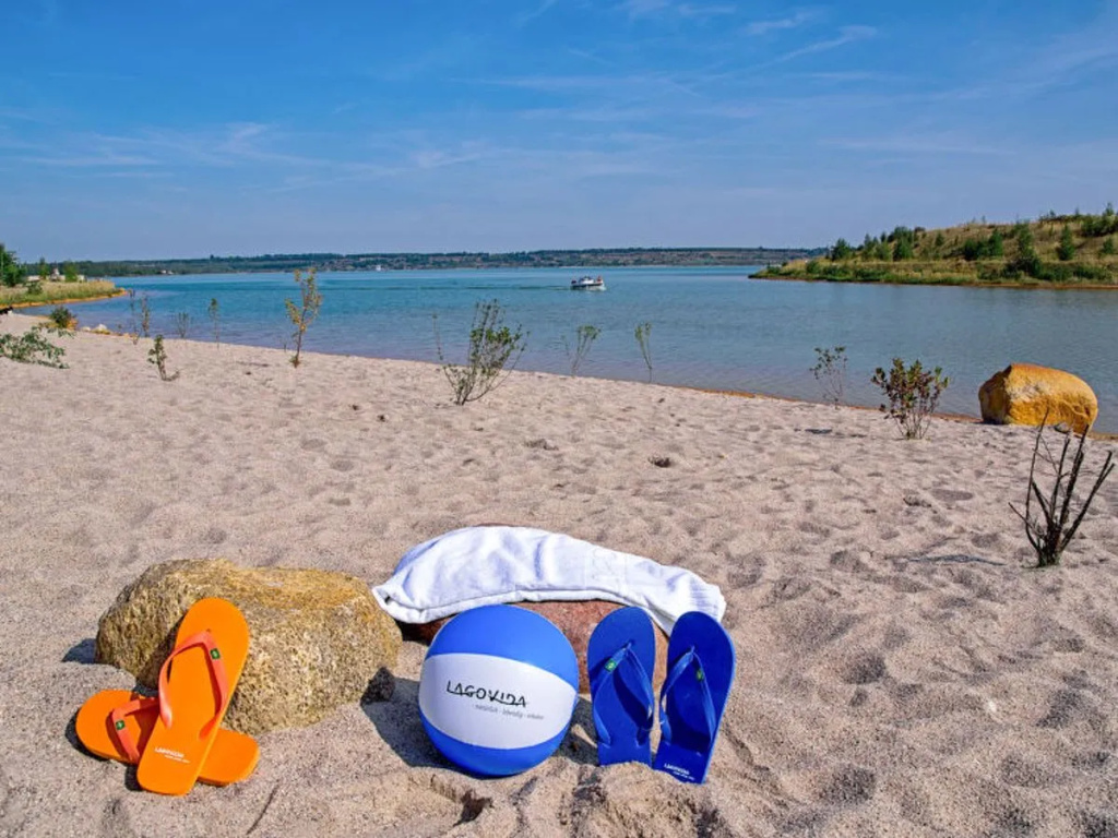 Beach & Waterfront