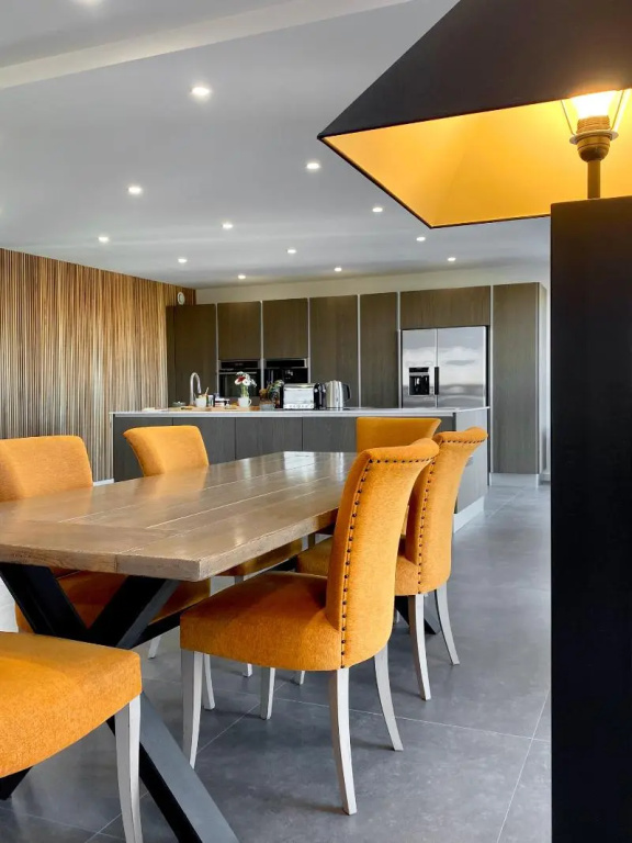 Quadruple Apartment with city view