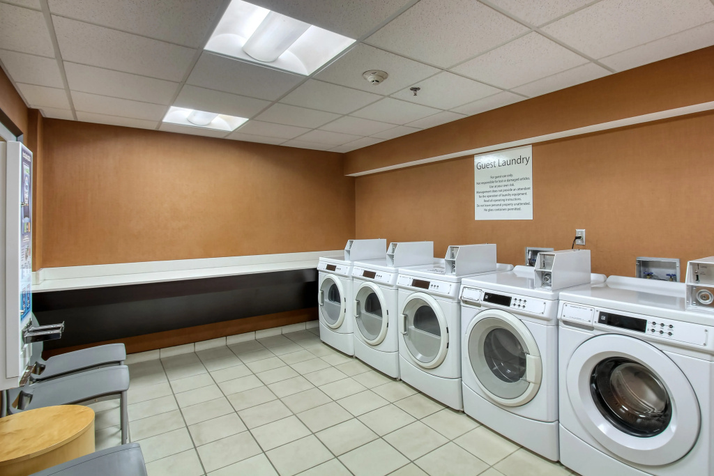 Holiday Inn Hotel & Suites Atlanta Airport-North by IHG - Général